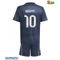 Real Madrid Kylian Mbappe #10 Bortedraktsett Barn 2025-26 Kortermet (+ Korte bukser)